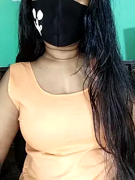 Idhika Paul online show from 03/24/26, 11:37