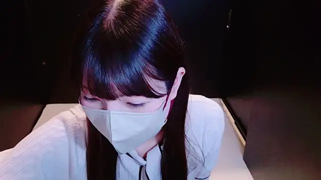 Snapshot of Naachan_ chatting on 11/16/25, 12:16 Naachan online show from 11/16/25, 12:16