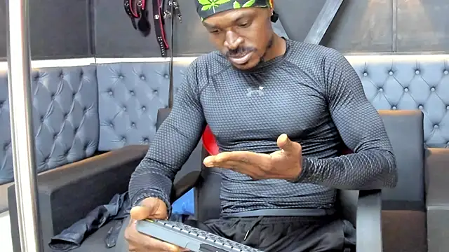 Terrance z online show from 11/30/25, 07:18