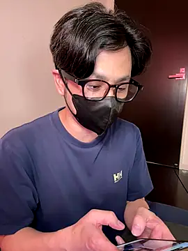 Snapshot of -victory-fox chatting on 10/12/25, 11:04 -victory-fox online show from 10/12/25, 11:04