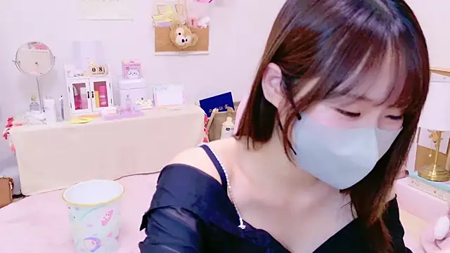 Yui-Ch online show from 01/07/25, 04:16