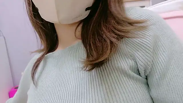 Yui-Ch online show from 09/29/25, 12:32