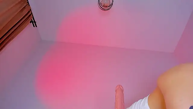 maakimo online show from 04/17/26, 03:20