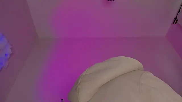 maakimo online show from 07/08/26, 04:39