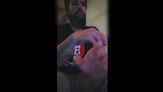 Snapshot of Armyexhibitionistvet chatting on 10/07/25, 09:28 Armyexhibitionistvet online show from 10/07/25, 09:28