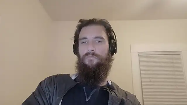 Snapshot of Armyexhibitionistvet chatting on 10/13/25, 01:44 Armyexhibitionistvet online show from 10/13/25, 01:44