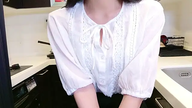 Snapshot of sayaka_xo chatting on 06/02/26, 12:12 sayaka xo online show from 06/02/26, 12:12