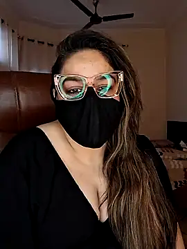 Snapshot of SEXY-Sardarni chatting on 12/15/24, 09:35 SEXY-Sardarni online show from 12/15/24, 09:35