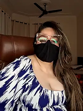 Snapshot of SEXY-Sardarni chatting on 12/23/24, 03:55 SEXY-Sardarni online show from 12/23/24, 03:55