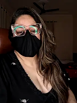 Snapshot of SEXY-Sardarni chatting on 12/26/24, 03:10 SEXY-Sardarni online show from 12/26/24, 03:10