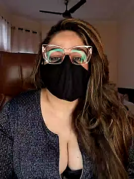 Snapshot of SEXY-Sardarni chatting on 02/20/25, 09:22 SEXY-Sardarni online show from 02/20/25, 09:22