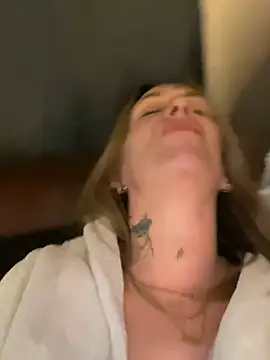 blondebitch2 online show from 01/11/25, 03:13