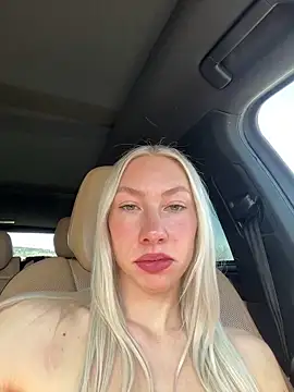 LuisaBecker online show from 03/16/25, 10:55