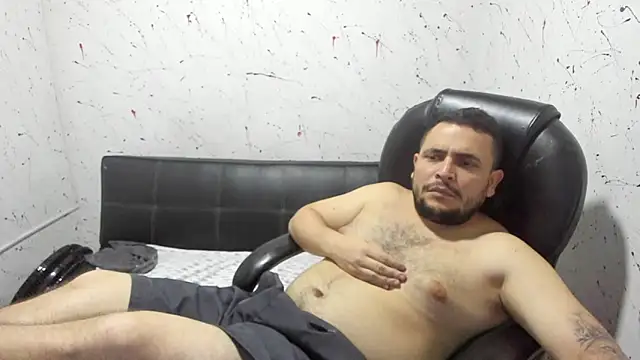 Snapshot of _ace_ventura chatting on 10/28/25, 04:27 ace ventura online show from 10/28/25, 04:27