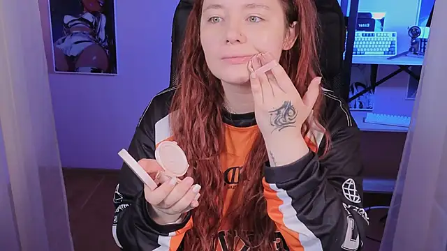 carolina elf online show from 10/29/25, 07:21