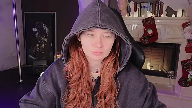 carolina elf online show from 12/04/25, 12:36