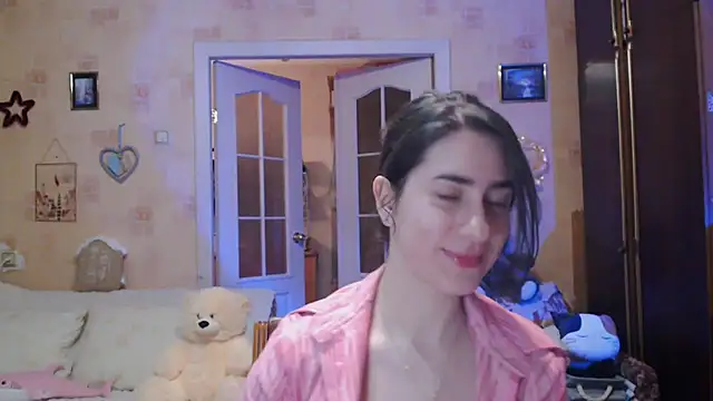 Snapshot of INELIKA chatting on 09/19/25, 09:26 INELIKA online show from 09/19/25, 09:26