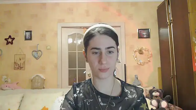 Snapshot of INELIKA chatting on 10/18/25, 09:26 INELIKA online show from 10/18/25, 09:26