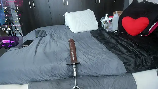 Snapshot of merida_blue_ chatting on 01/15/26, 04:11 merida blue online show from 01/15/26, 04:11