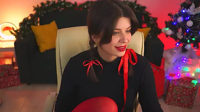 NicoleMun online show from 12/05/24, 08:00