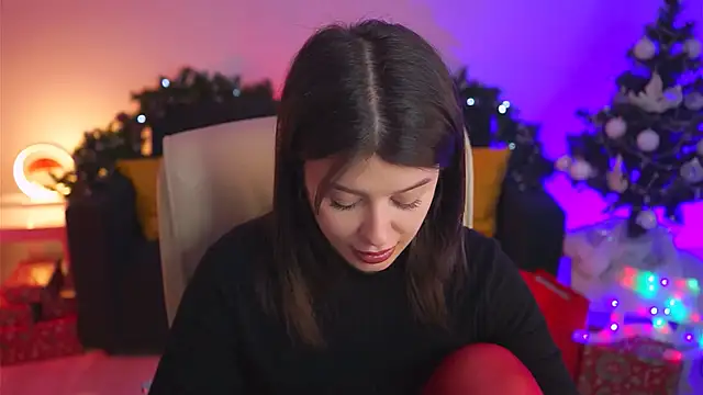 NicoleMun online show from 12/08/24, 07:26