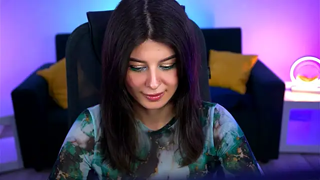 NicoleMun online show from 03/04/25, 05:45