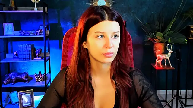 NicoleMun online show from 12/21/25, 05:58