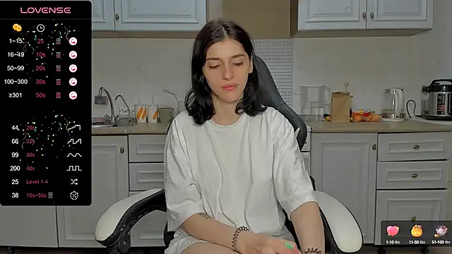 broosnica1 online show from 12/30/24, 12:09