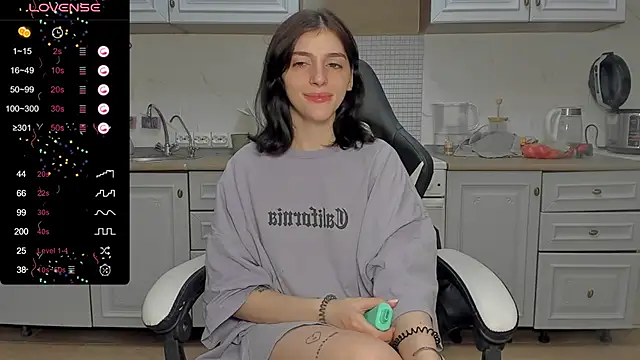 broosnica1 online show from 12/30/24, 08:15