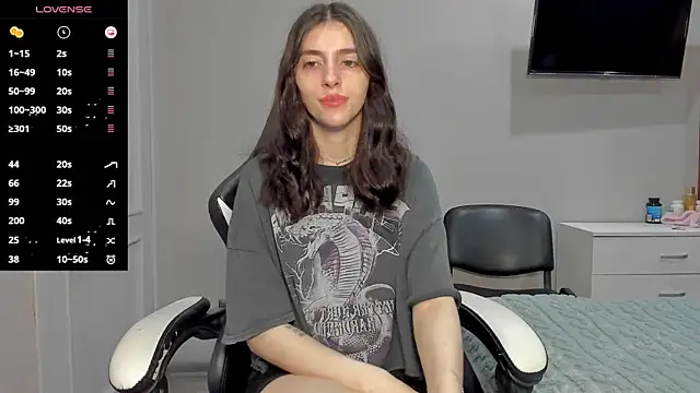 broosnica1 online show from 10/28/25, 09:13