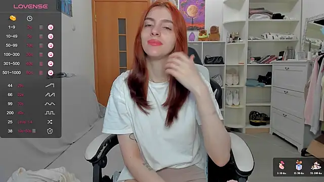 Snapshot of broosnica1 chatting on 06/21/26, 05:43 broosnica1 online show from 06/21/26, 05:43