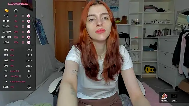 Snapshot of broosnica1 chatting on 07/07/26, 06:05 broosnica1 online show from 07/07/26, 06:05