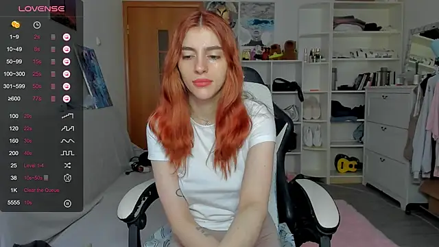 Snapshot of broosnica1 chatting on 07/20/26, 07:44 broosnica1 online show from 07/20/26, 07:44