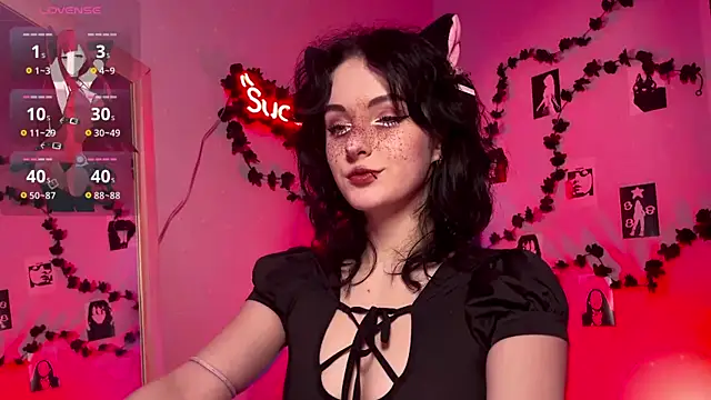 Snapshot of Alice_Succuby chatting on 03/11/26, 06:25 Alice Succuby online show from 03/11/26, 06:25