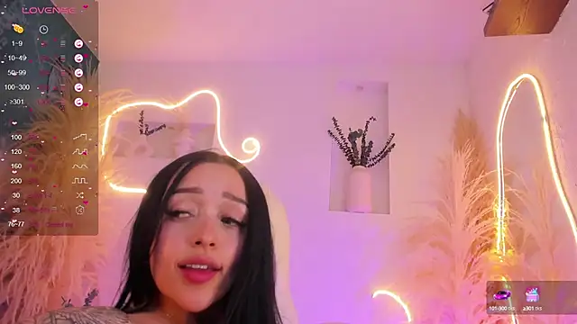 ViolettaHotLatin  online show from 02/25/25, 06:42