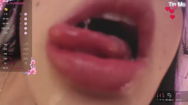 Snapshot of ViolettaHotLatin_ chatting on 05/11/26, 02:45 ViolettaHotLatin online show from 05/11/26, 02:45