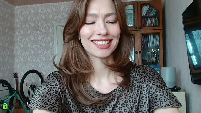 Snapshot of alicia_spicy chatting on 03/21/26, 08:19 alicia spicy online show from 03/21/26, 08:19