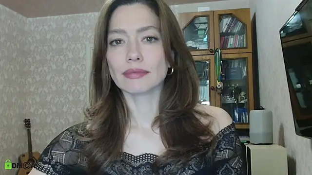 Snapshot of alicia_spicy chatting on 03/25/26, 04:46 alicia spicy online show from 03/25/26, 04:46