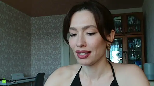 Snapshot of alicia_spicy chatting on 06/27/26, 01:17 alicia spicy online show from 06/27/26, 01:17