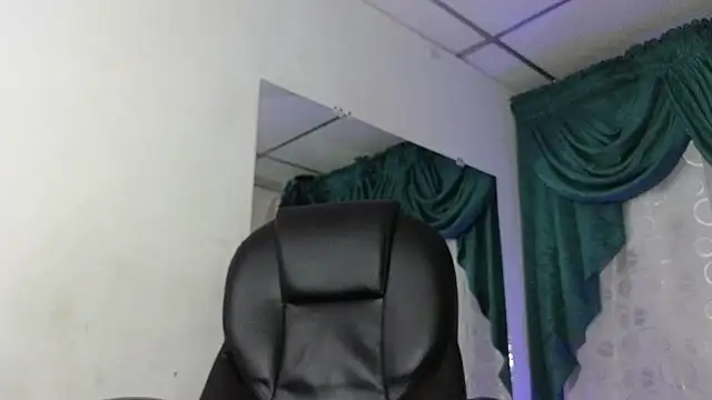 Stuart Boy  online show from 01/09/25, 03:47