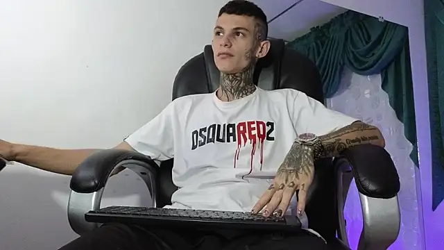 Stuart Boy  online show from 01/12/25, 04:10