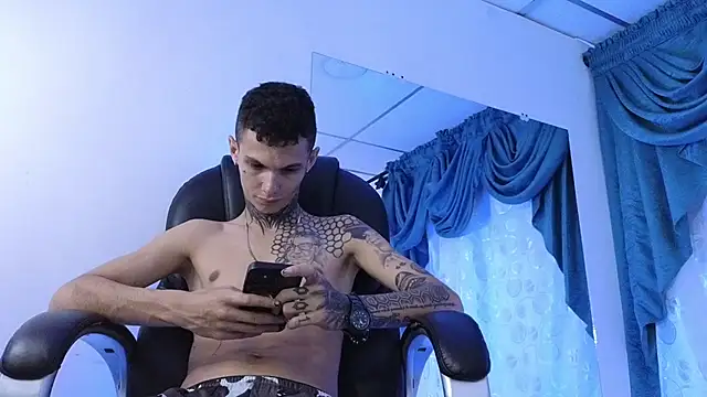 Stuart Boy  online show from 01/24/25, 03:54