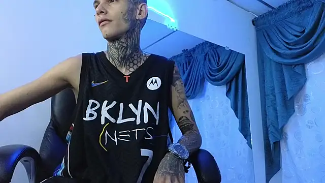 Stuart Boy  online show from 01/27/25, 08:07