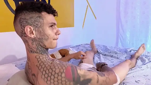 Stuart Boy  online show from 03/02/25, 05:54