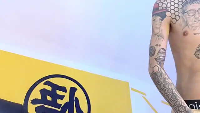 Stuart Boy  online show from 03/03/25, 10:31