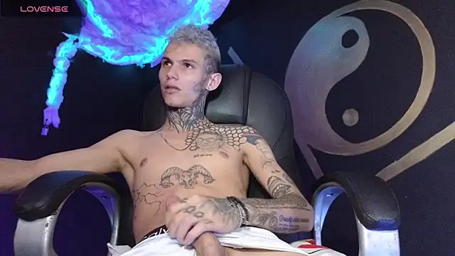 Stuart Boy  online show from 03/13/25, 06:37