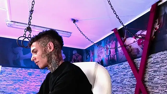 Stuart Boy  online show from 09/22/25, 03:19