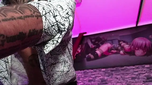 Stuart Boy  online show from 09/28/25, 05:13