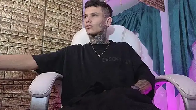 Stuart Boy  online show from 10/10/25, 03:49