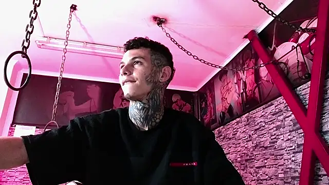 Stuart Boy  online show from 10/25/25, 11:32